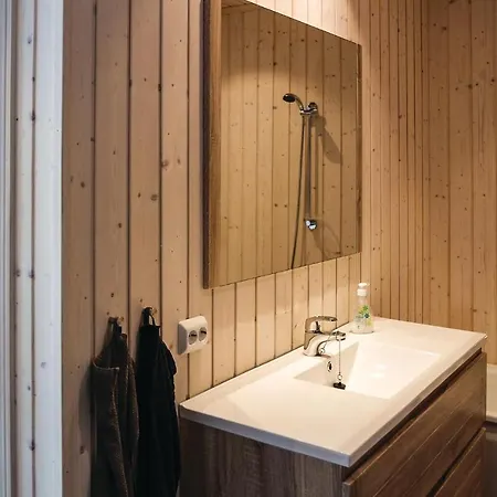 Feriehus Awesome In With Sauna Treungen