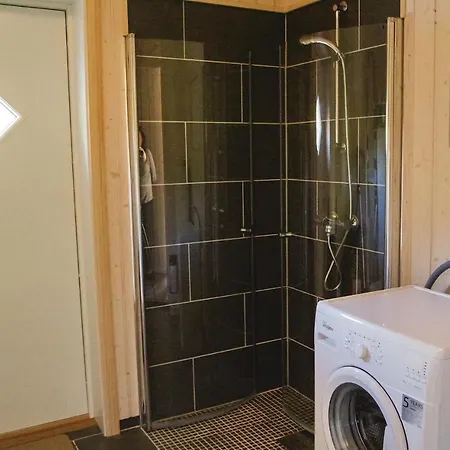 Amazing In With 5 Bedrooms&sauna *