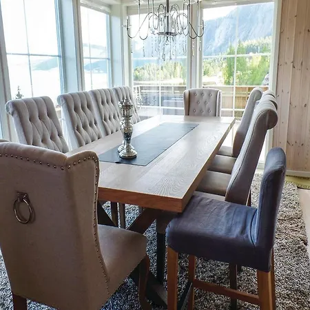 Vakantiehuis Amazing In With 5 Bedrooms&sauna Treungen